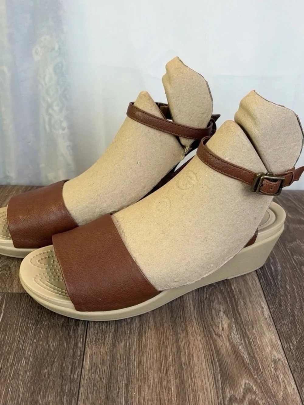Crocs Sz 9 Leigh Ann Wedge Sandals Hazelnut Brown Leather Ankle Strap Heels